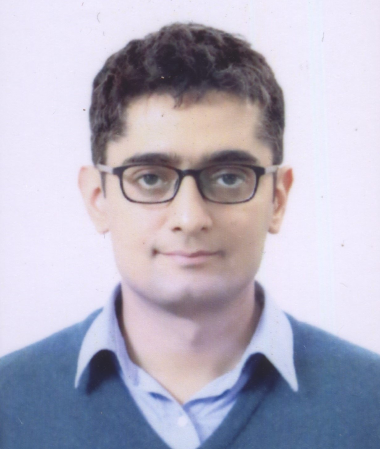 Dr Awais YOUSAF